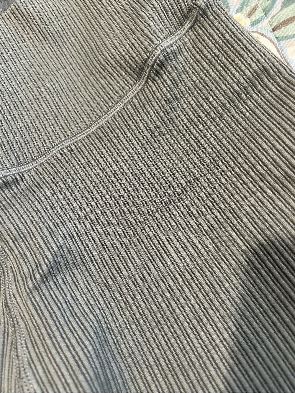 GOOD AMERICAN Ribbed Active Set - Picture 6 of 8